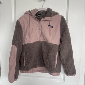 Patagonia Sherpa hoodie!